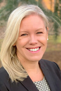 headshot of dr spauling